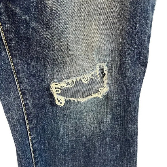 Old Navy High Rise Stretch Cotton Jeans 22 Plus Frayed Hem Hole Distressed Pants - Picture 4 of 7